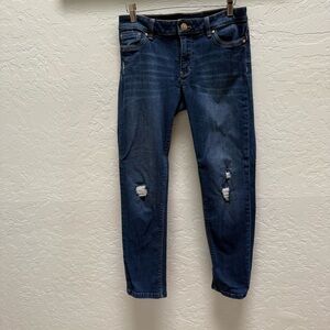 White House Black Market Jeans Slim Crop leg distressed  Women's Size 6